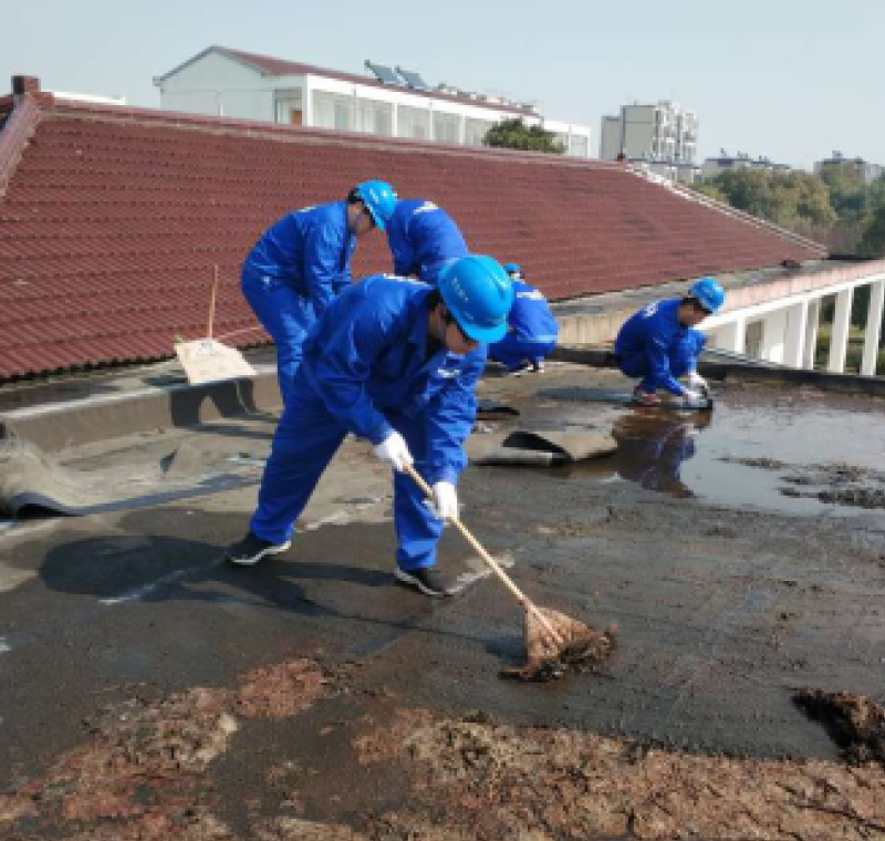 2019年3月18日，ag九游会登录j9入口股份为七都镇敬老院漏水屋面进行全面修复。